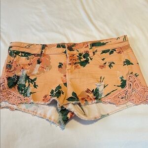 Vanilla Star Peach Floral Lace Jean Shorts Size 11